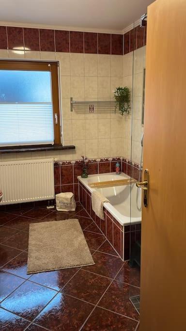 Cozy Wilkipartment Bis 4 Pers - Hund - Netflix - Wlan - Wintergarten - Coffeebar - Popcorn Ферль Экстерьер фото