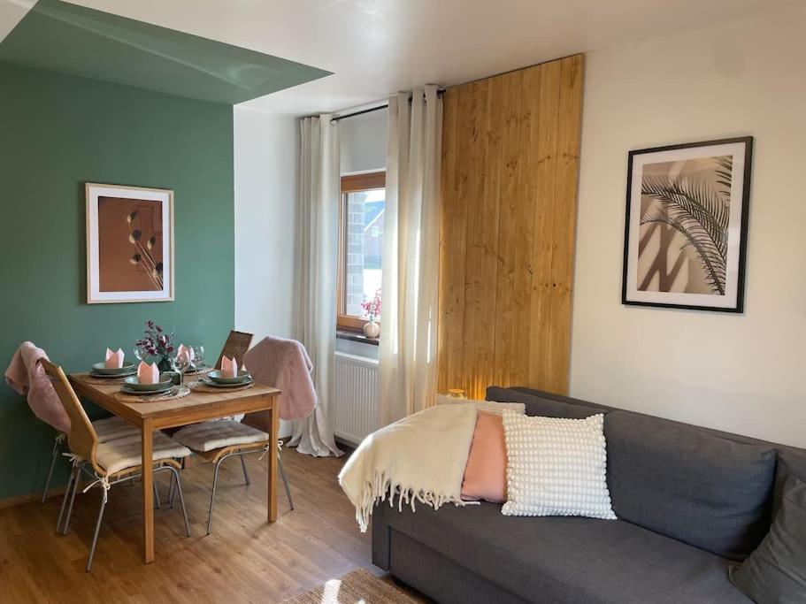 Cozy Wilkipartment Bis 4 Pers - Hund - Netflix - Wlan - Wintergarten - Coffeebar - Popcorn Ферль Экстерьер фото